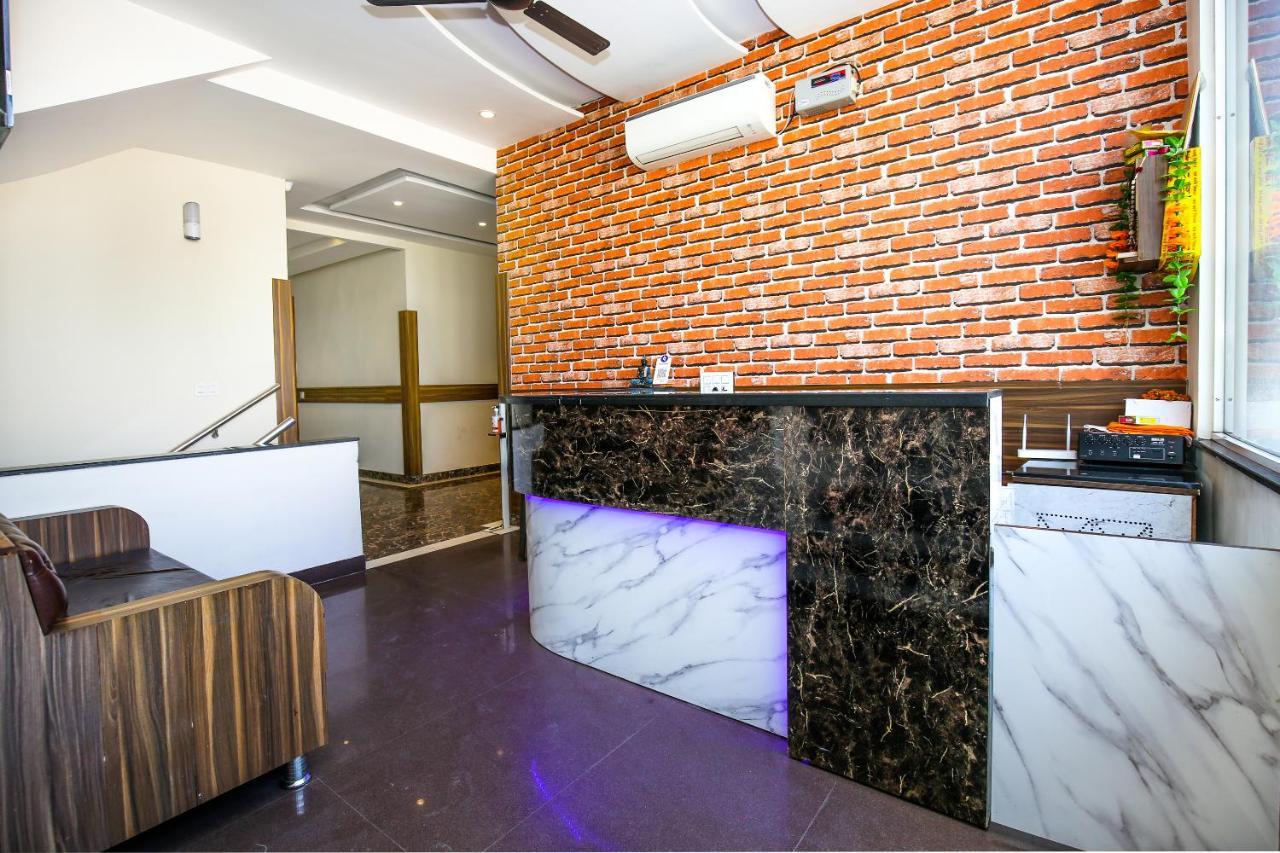Hotel Woodcrest Zirakpur Chandigarh- Best Family Hotel - Luxurious Rooms - Unit Of Sidham Group 외부 사진