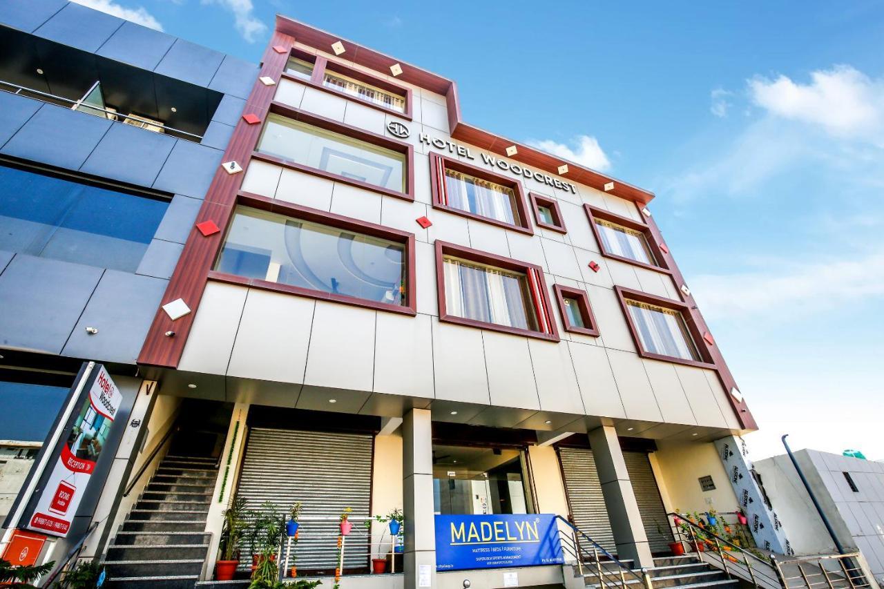 Hotel Woodcrest Zirakpur Chandigarh- Best Family Hotel - Luxurious Rooms - Unit Of Sidham Group 외부 사진